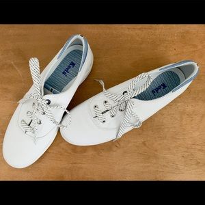 SOLD Like New Vintage Keds with GelFlex